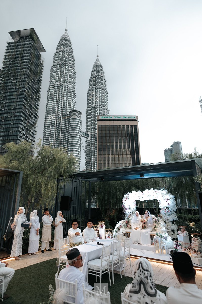 weddingbytaema's tweet photo. The Solemnisation of @HermyRahim &amp; @Hannaaimes 🤍 #HermyfoundHanna

OP: @mangotouch https://t.co/680vyiVVxB