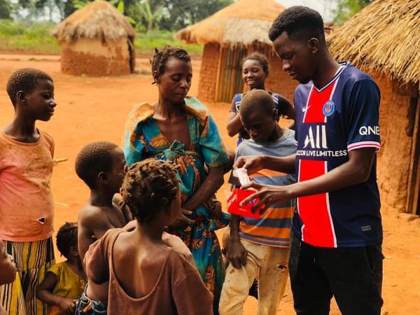 Helping is caring 📌 
Support a soul...... 
Respect a heart of a giver 🥺
