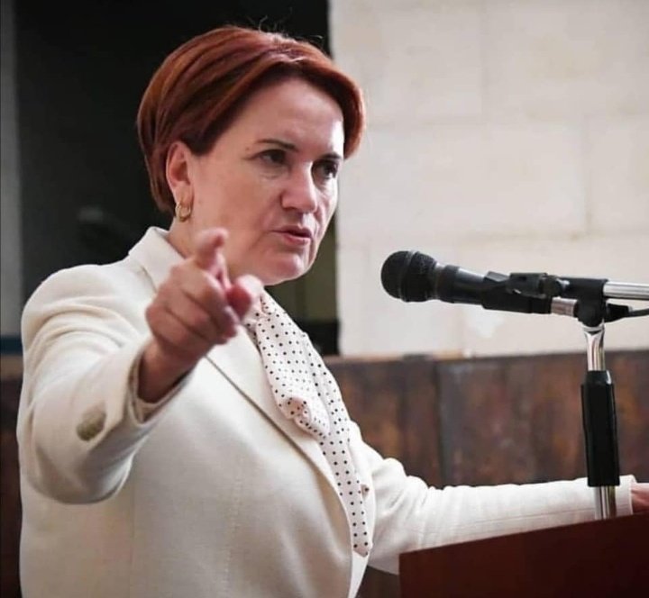“Bahçeli’ye tavsiyem bizimle uğraşmak yerine bizim aldığımız duyumlar var.
İktidar partisinin İmralı ile görüşme trafiğini başlattığına dair. Yarın küt diye önüne mektup gelir onu nasıl güzelleyeceğini düşünmekten zora düşer.”

-Meral AKŞENER

#FoxTV