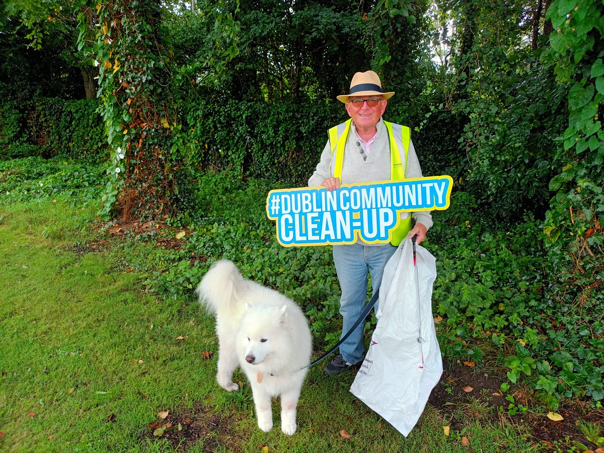 Swords Tidy Towns took part in #dublincommunitycleanup at the weekend Thanks to all involved. To find out about Clean-ups happening in your area see dublincommunitycleanup.ie