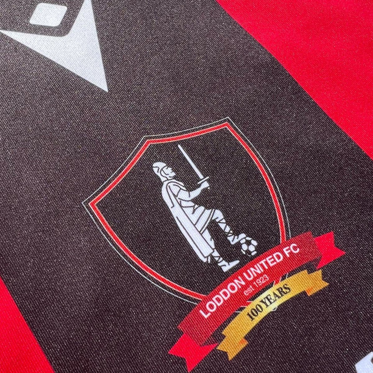 MacronNorwich's tweet photo. 📸 | Introducing the New @LoddonUnitedFC Home Kit 💥 Custom designed by @Matchday_Mkt 🎨 #Macron #UpTheDons #100Years #Levels https://t.co/SBpSwzwUeR