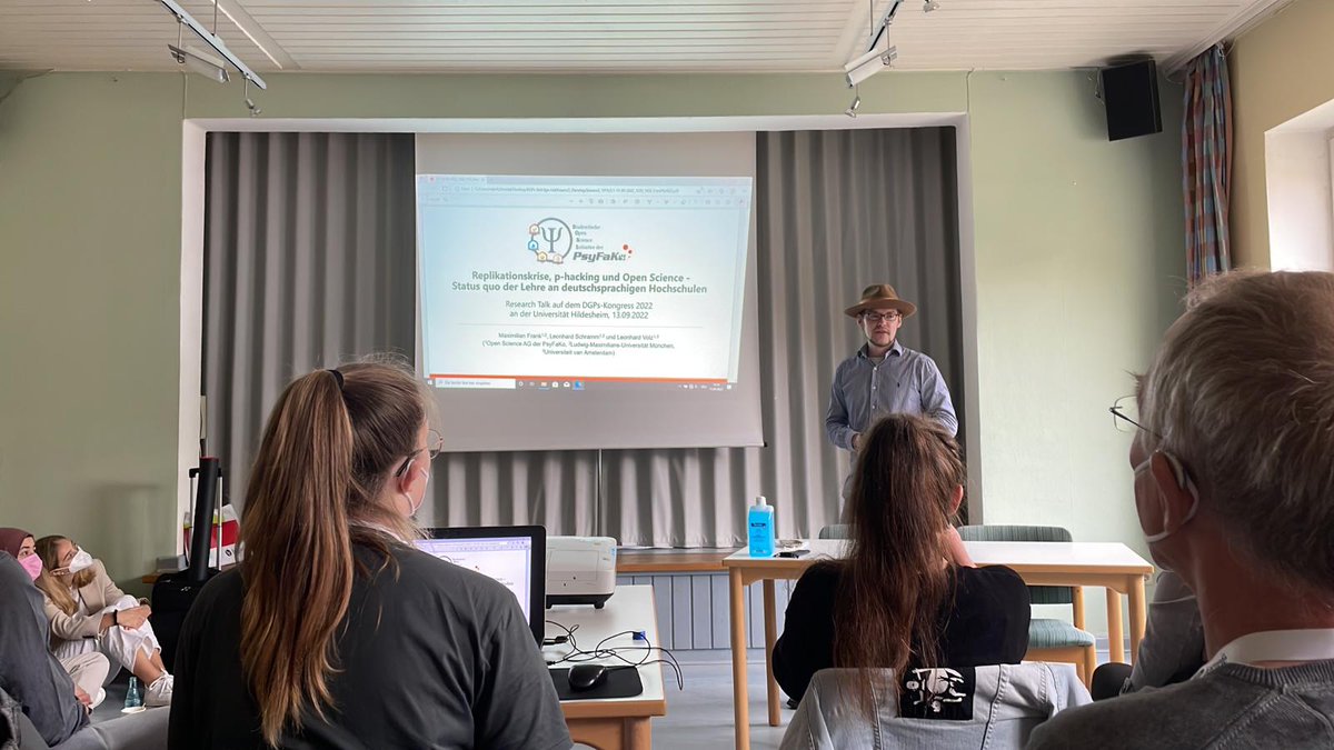 epizyklen's tweet photo. Research Talk about our study on QRP-prevalence among students and Open Science coverage in academic teaching on the #DGPs2022 Congress. Thanks for the vibrant audience and the numerous attendees. Find out more about our work on https://t.co/c0IiLAMYUr
#openscience #opendata https://t.co/H6DWUhuovy