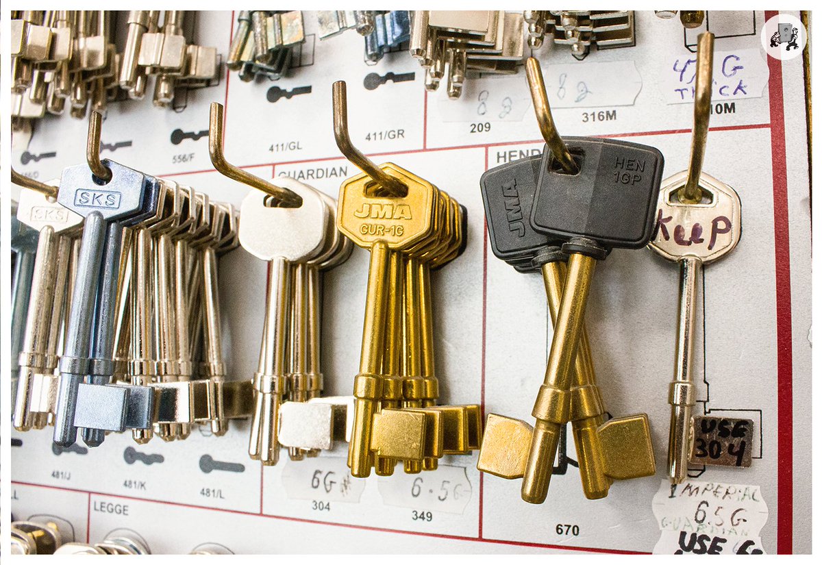 alphalocksrslip's tweet photo. Happy Monday everyone! 😆👍
➡️ Choose @alphalocksrslip for professional locksmith and security services 🔐⚙️👨‍🔧 #MLAapproved
Monday to Friday 8am–4pm
Saturday 9:30am–2pm
👉 Ruislip Manor, 74 Park way, HA4 8NR 📍👨‍🏭🔑
https://t.co/5BJzL2nSa3 | 📲 01895 676 123
#alphalocksruislip https://t.co/EIEsYqfkM5