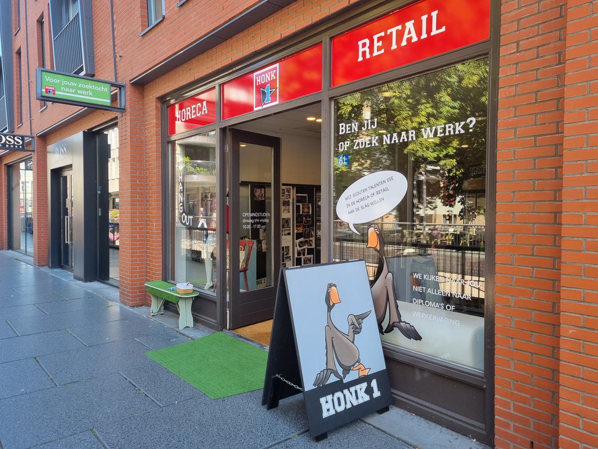 Honk1 Nijmegen is in een nieuw jasje gestoken! Een frisse, groene kleur en een bredere focus op verschillende sectoren. Kom jij het bekijken op Marikenstraat 61? 

#nieuwegevel #honk1nijmegen