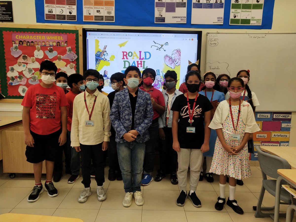 clavia_lewis's tweet photo. Show and Tell Tuesday - Grade 5B dressed in their favorite character to celebrate Nms Roald Dahl day .Watch us!
#NMSRoaldDahlDay2022
#Dahlacious
@Fatima_Martin
@ShettySampoorna @ElenaSkater82 @Cleta1690
@nmsprimary https://t.co/4ONajqqBQN