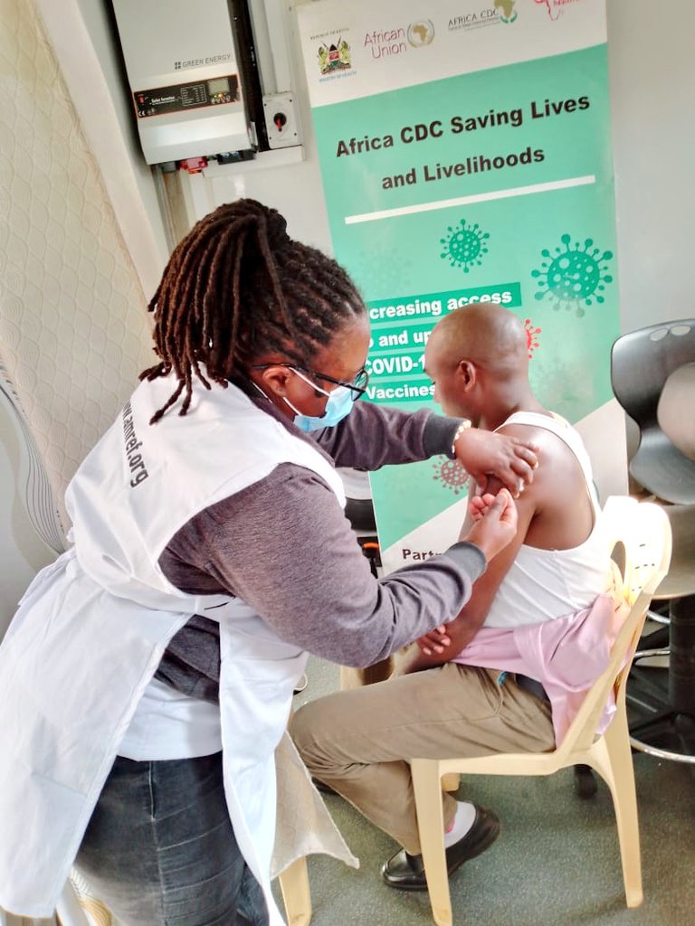 Amref_Kenya's tweet photo. We are offering #COVID19 vaccines at Kasarani stadium during the ongoing inauguration ceremony of the Kenya's 5th President H.E Hon. William Ruto. While attending the ceremony, we invite you to visit our mobile vaccination vans for all types of vaccines. #AmrefAZMobileClinic https://t.co/qHlTpjZ6OY