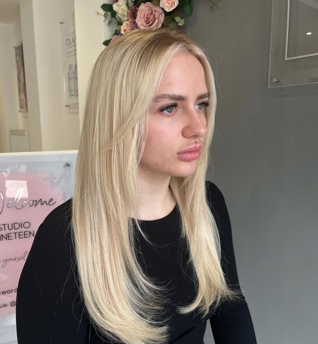 zenluxuryhair's tweet photo. Posted @withregram • @paigethehairspecialist⁠
⁠
18inch nano bond maintenance and a face frame freshen up!⁠
⁠
⁠
#zenhair #zenluxuryextensions #zenhairextensions #hairextensions #stylist #hairstyle #hairinspo #hairgoals #blondehair #hairstylist #blonde #instabeauty https://t.co/FPXQuQhGlA