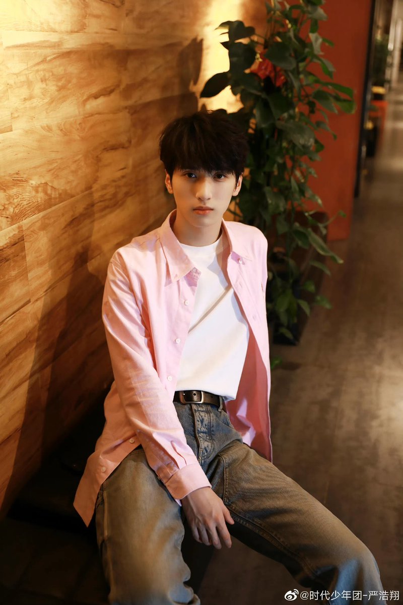 yhxmemory's tweet photo. 220913 옌하오샹 웨이보

分享相册里的____ ​​​

#严浩翔 #옌하오샹 #YanHaoXiang https://t.co/WMJexZjWtl