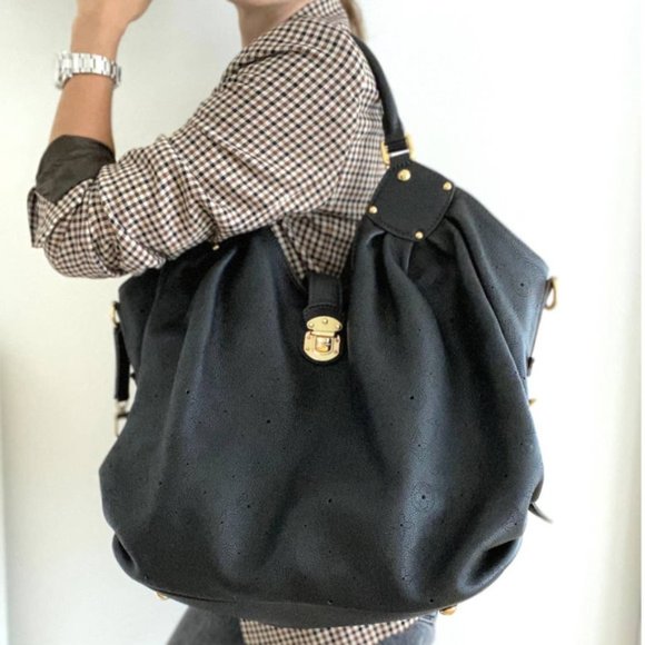 202DataGal's tweet photo. So good I had to share! Check out all the items I'm loving on @Poshmarkapp #poshmark #fashion #style #shopmycloset #louisvuitton #freepeople: https://t.co/P1HdLshasO https://t.co/N0fIusJUHZ