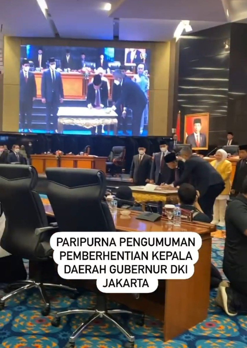 Nyai Jagat tweet media