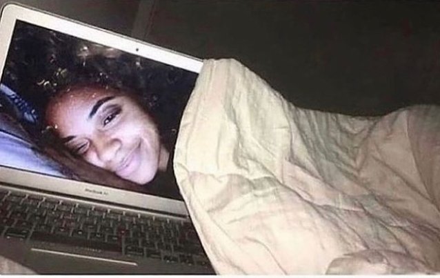 rajjnotes1's tweet photo. Long distance Relationship https://t.co/Bb0ye9FOrj
