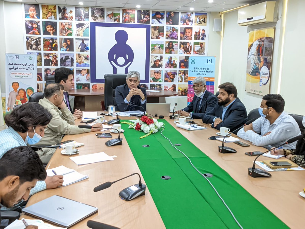 EPIPakistan's tweet image. Dr. Muhammad Tariq, Country Director, @USAID_Pakistan @Chemonics  along with his team called on Dr. Muhammad Ahmed Kazi, DG, #FDI @EPIPakistan @nhsrcofficial for a briefing on @USAID_Pakistan support for the Immunization Programme of Pakistan.
#vaccinework