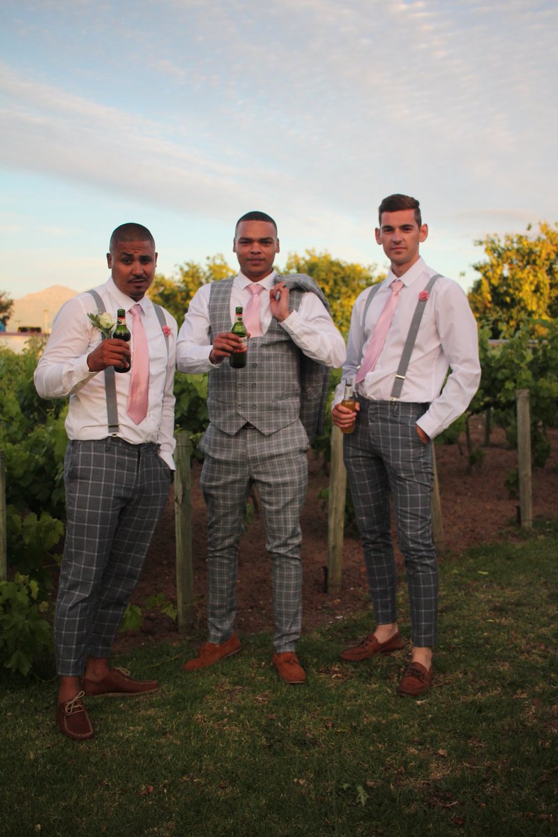 bybash2's tweet image. Special days should be smooth sailing. Smiles and laughter.
#bybash