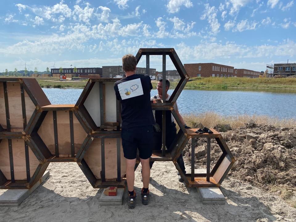 Bijenhotelkopen.nl 🐝 tweet media