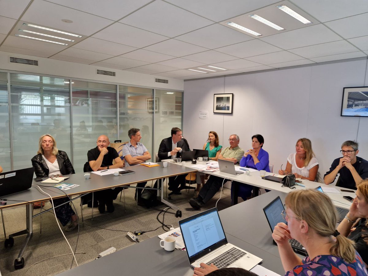 Séminaire #EDF Fnau sur les #eoliennes  enjeux de transition énergétique et d’acceptabilité Nicolas Couderc dir EDF france renouvelable et Francis Beaucire #CNFP