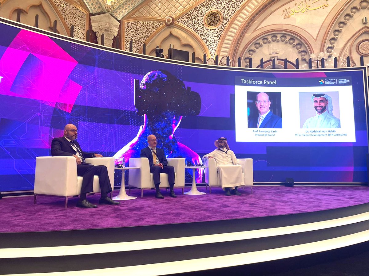 KAUST_News's tweet photo. "We started KAUST Academy as a program where we have taken our most talented faculty & delivered micro-credentials to the people in the Kingdom - in Riyadh & Jeddah. We have impacted hundreds of students." - #KAUST Provost Lawrence Carin @globalaisummit.
#GlobalAISummit #KAUST_AI https://t.co/EZTt21GSuX