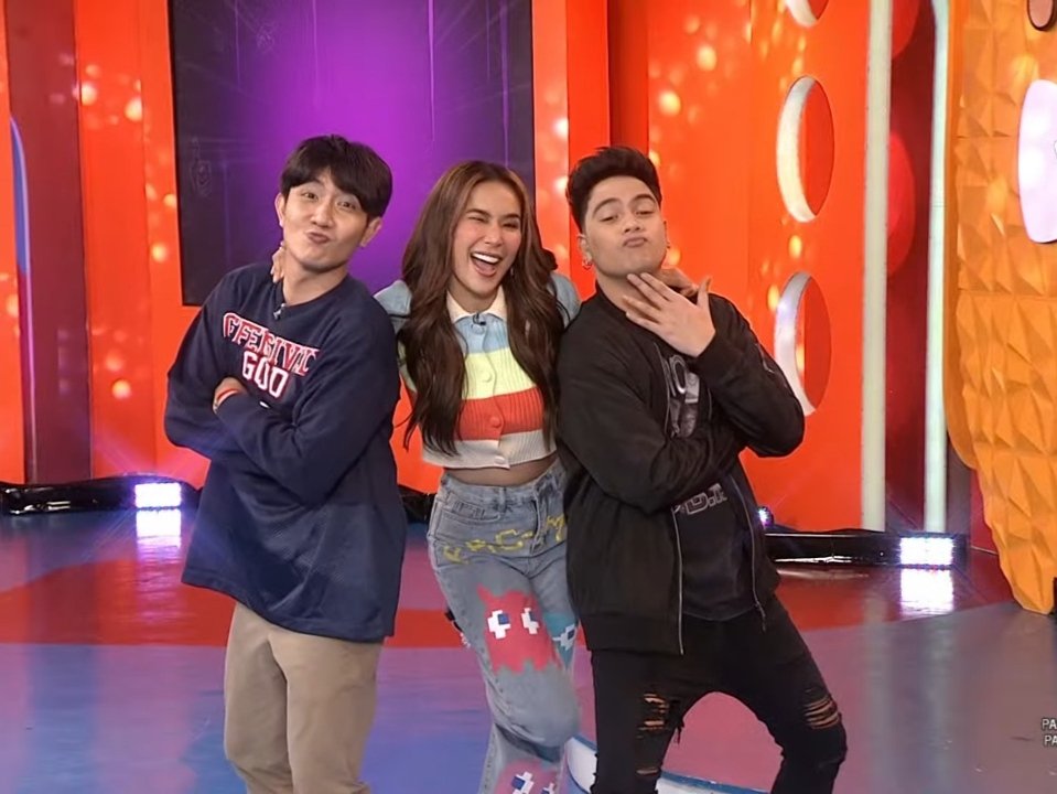 samlyyyyyyyyy's tweet photo. TRIO ON PIEGALINGAN.✨

#piegalingan | #piechannel

@SamBer_Official | @ralphhmalibunas | @erisaragoza https://t.co/kVfwGK0I0L