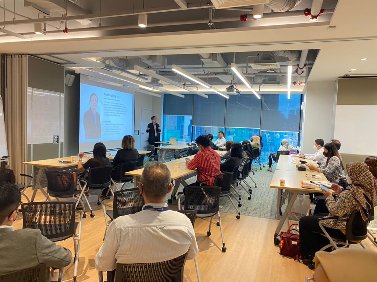 BCPAsia's tweet photo. [LIVE UPDATE] Mr. Peck Eing Seng is presenting his topic on "Implementing an Effective Business Continuity Management System with your Risk and Insurance Profile".

He briefly guiding the participants to understand BCMS in order to complete the organization survival kits. https://t.co/PDE2IlFeJu