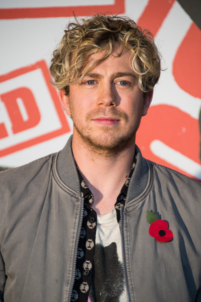 Happy Birthday to James Bourne. Thanks for your Sugar Beach album and keep on inspiring us while entertaining us 