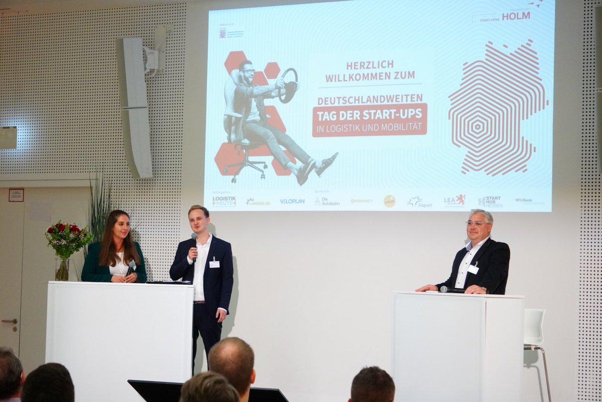 HOLM_Ffm's tweet photo. Nach langem Warten und langer Vorbereitungszeit fiel heute der Startschuss für unseren Deutschlandweiten Tag der #Startups in #Logistik und #Mobilität. Wir freuen uns! https://t.co/5Td53eupQZ #Startuptag https://t.co/kMWKgZTWZr