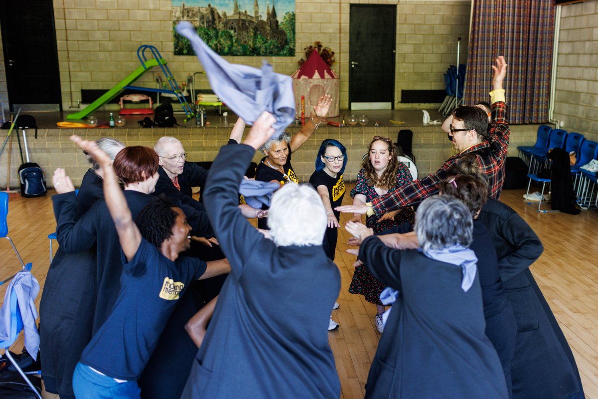 We'd like to meet women, aged 50+ including those from minoritized communities, who might like to become an apprentice to our performance company. No need to have done anything like this before. Just come to our Open (and free) Workshop on Sun 18th Sep ow.ly/iplc50KFjha
