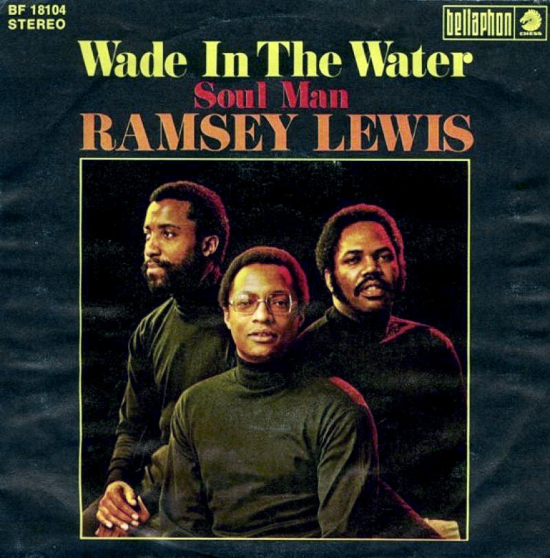 OneHitWenger's tweet photo. „Im Wasser waten“: Trauer um #RamseyLewis. Der US-Jazzpianist &amp; Radiomoderator starb jetzt mit 87 Jahren in seiner Heimatstadt #Chicago. Seine Version dieses Spirituals von 1901 war 41 Jahre lang Titelmusik der „Berichte von heute“ um 23.30 auf @WDR2⁩ und ⁦⁦@NDRinfo⁩. https://t.co/l9evZPxJFJ
