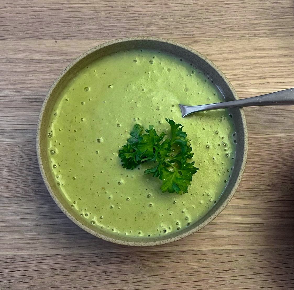 slime dinner is served 💚 #InvisibleBreakfast #GarbageTalk