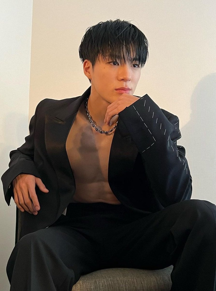 𝙉𝙤.𝟗 tweet media