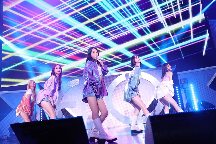 makomoo_kp's tweet photo. 改めて自己紹介です。
・ヘリン寄りの箱推し
・人生初ライブがEXID(2022/9/9)
・EXID以外のヨジャグルは超浅め
よろしくお願いします🥰。
#EXID #LEGGOと繋がりたい https://t.co/8QdCHi7hXi