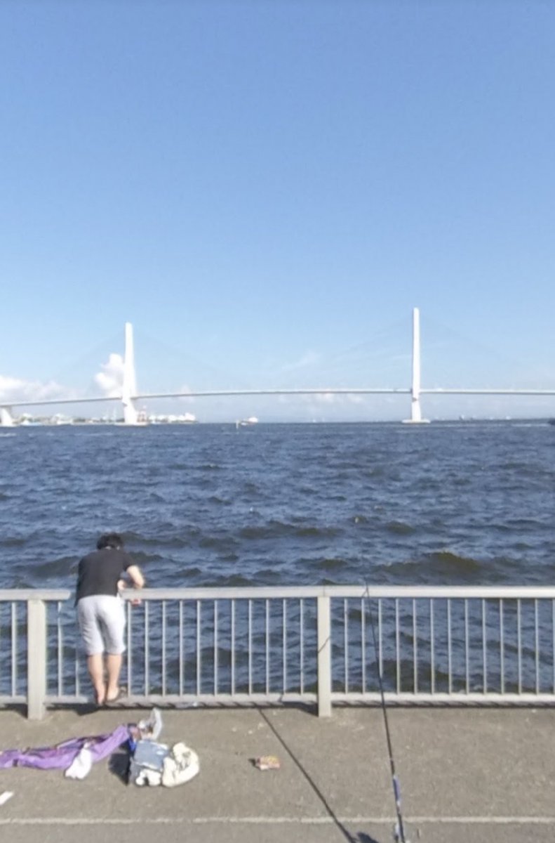 sayomora_360's tweet photo. まさか、轟と小田島の釣りショットがアップされると思ってなかったので探してみた🎣ここ、横浜のふれーゆ裏の公園かと思います。有名な釣りスポットらしくて「ふたりとも、ガチ勢じゃん」となって、笑っちゃった。轟ちゃんと小田島くん、これからも仲良く釣りしてて。 https://t.co/KjiQPVz0vF