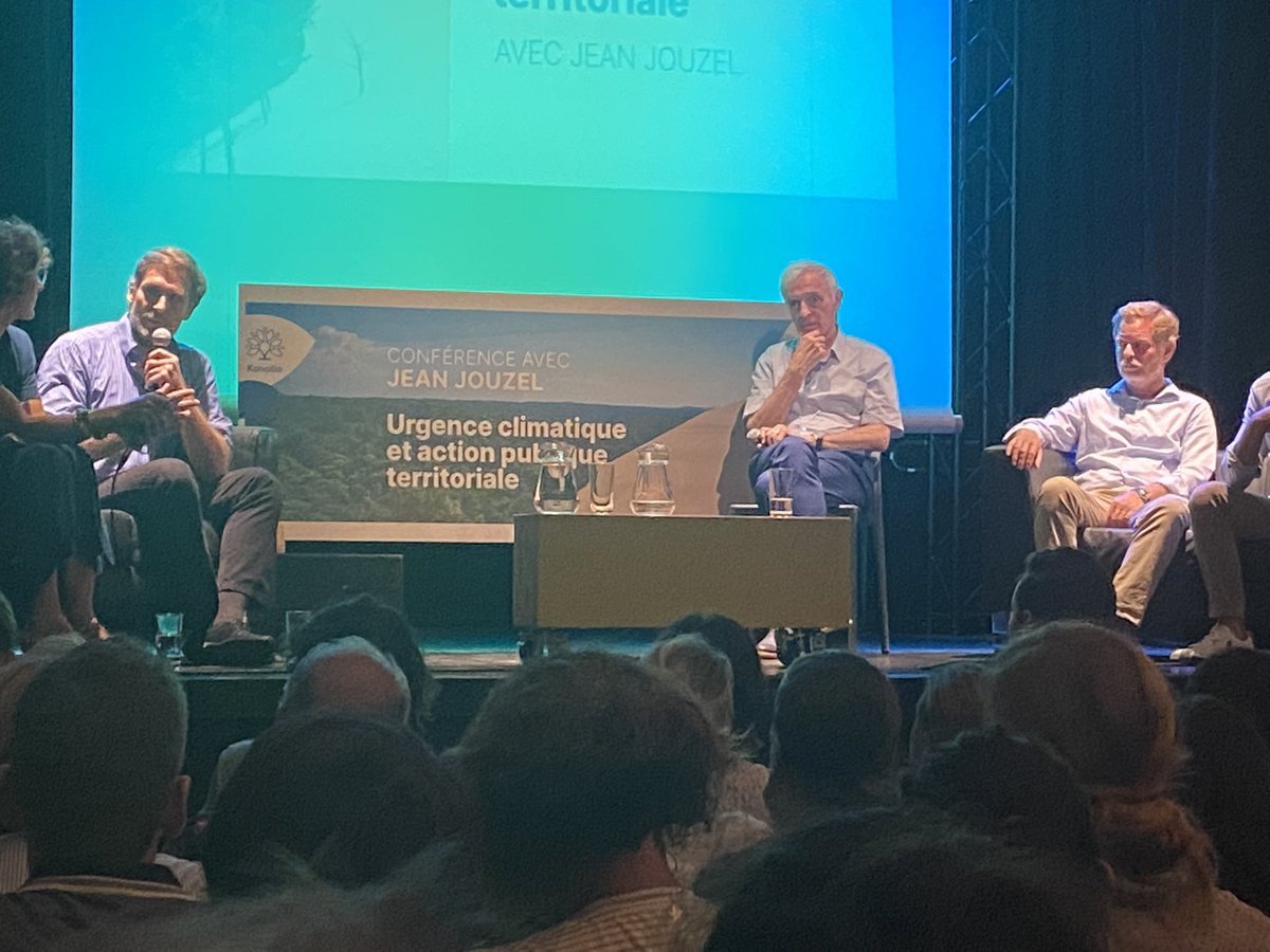 TALLAONGUENE's tweet photo. Conférence de Jean Ouzel sur l’urgence climatique à Bègles. Que faisons-nous pour baisser la trajectoire du réchauffement climatique et la préservation de la biodiversité ? https://t.co/VlrTbSepR7