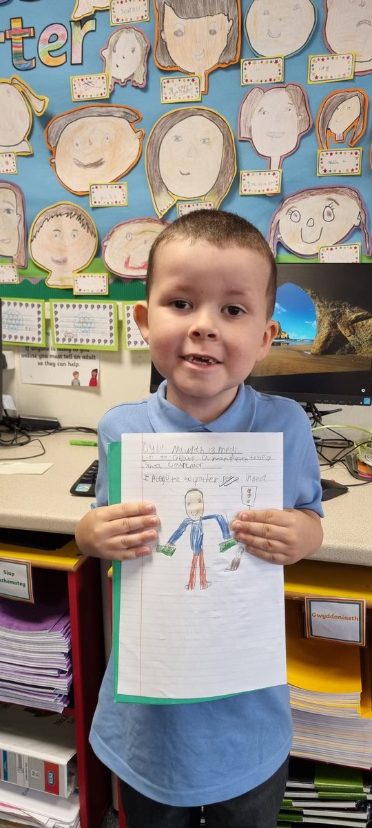 marys_rc's tweet image. School Council elections are underway in Blwyddyn  3/4. 
#theexcitementisreal
#tensecandidates 
#democracyinprogress 
#righttobeheard 
@StuartRRSA