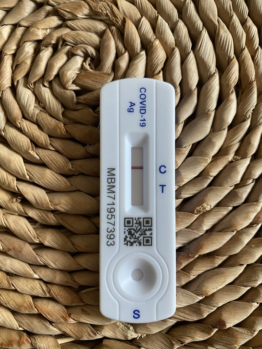 Lauren Cowley tweet media