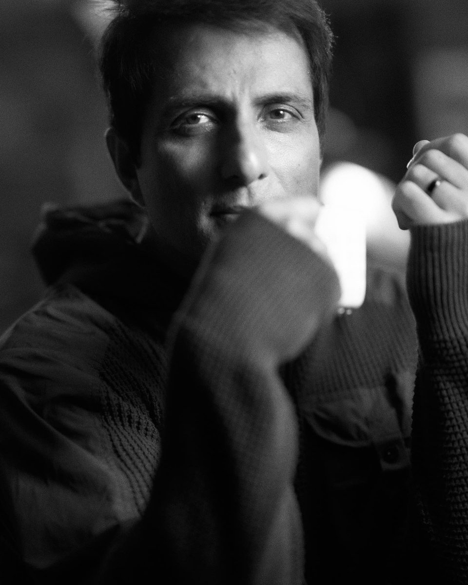 SonuSood's tweet photo. We become what we think about 🤍🖤 https://t.co/Keaf6EqWNQ
