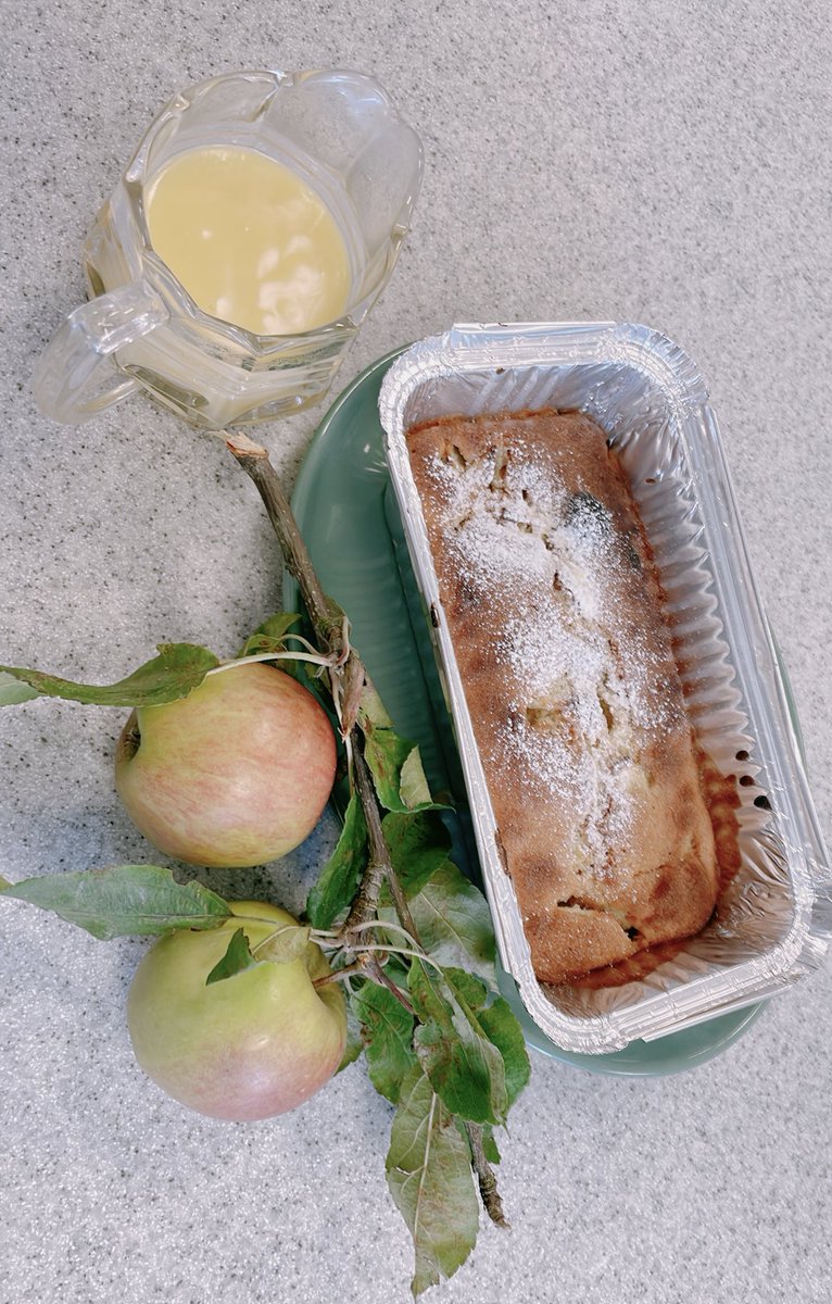 calderglenhft's tweet photo. S3 making Eve’s Pudding and custard this morning with apples fresh from Mrs Smyth’s garden. #hft #treetotummy #foodforthought #foodeducation #farmtofork https://t.co/DaV7VoaiFF