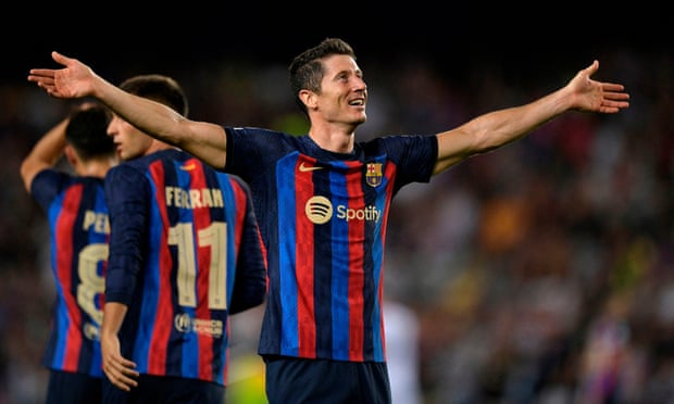 MystiqueJerseys's tweet image. ⏰️ Champions League Giveaway ⏰️

We are giving away a Mystery Football Jersey if Robert Lewandowski scores against his former club Bayern Munich tonight!

➡️ Mystiquejerseys.com 

To enter:
♻️ Retweet
🤝 Follow us