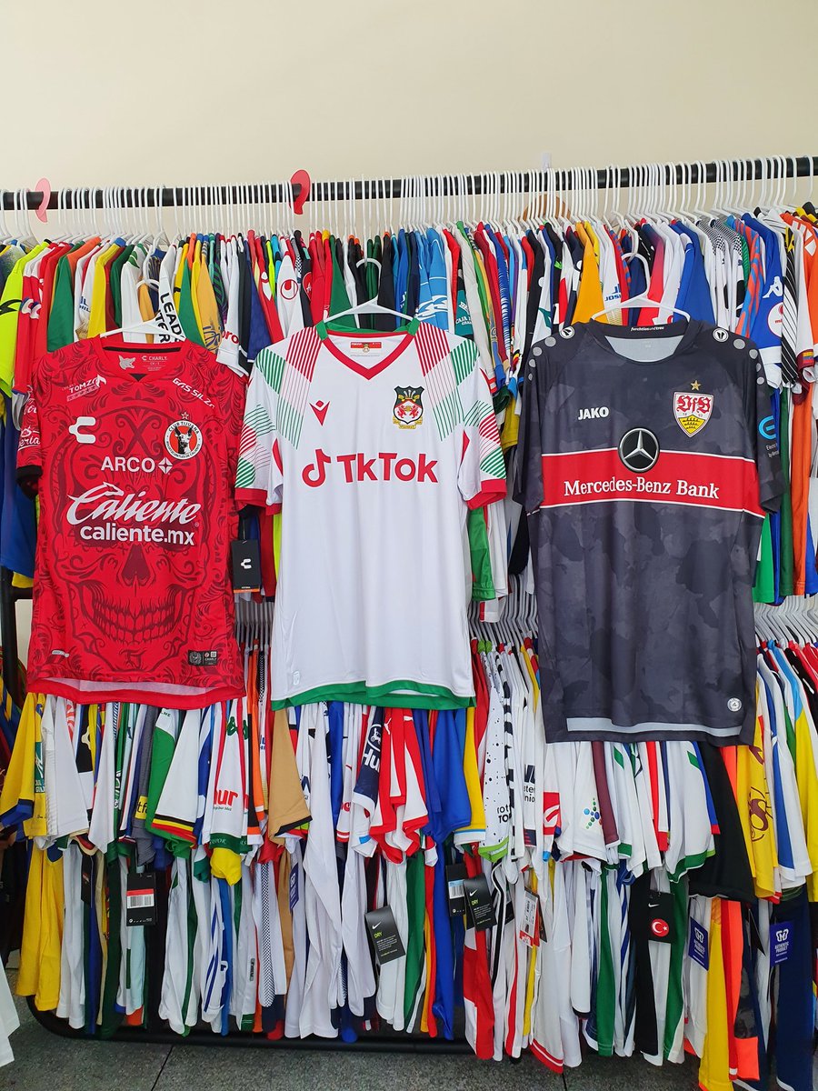 MystiqueJerseys's tweet image. ⏰️ Champions League Giveaway ⏰️

We are giving away a Mystery Football Jersey if Robert Lewandowski scores against his former club Bayern Munich tonight!

➡️ Mystiquejerseys.com 

To enter:
♻️ Retweet
🤝 Follow us