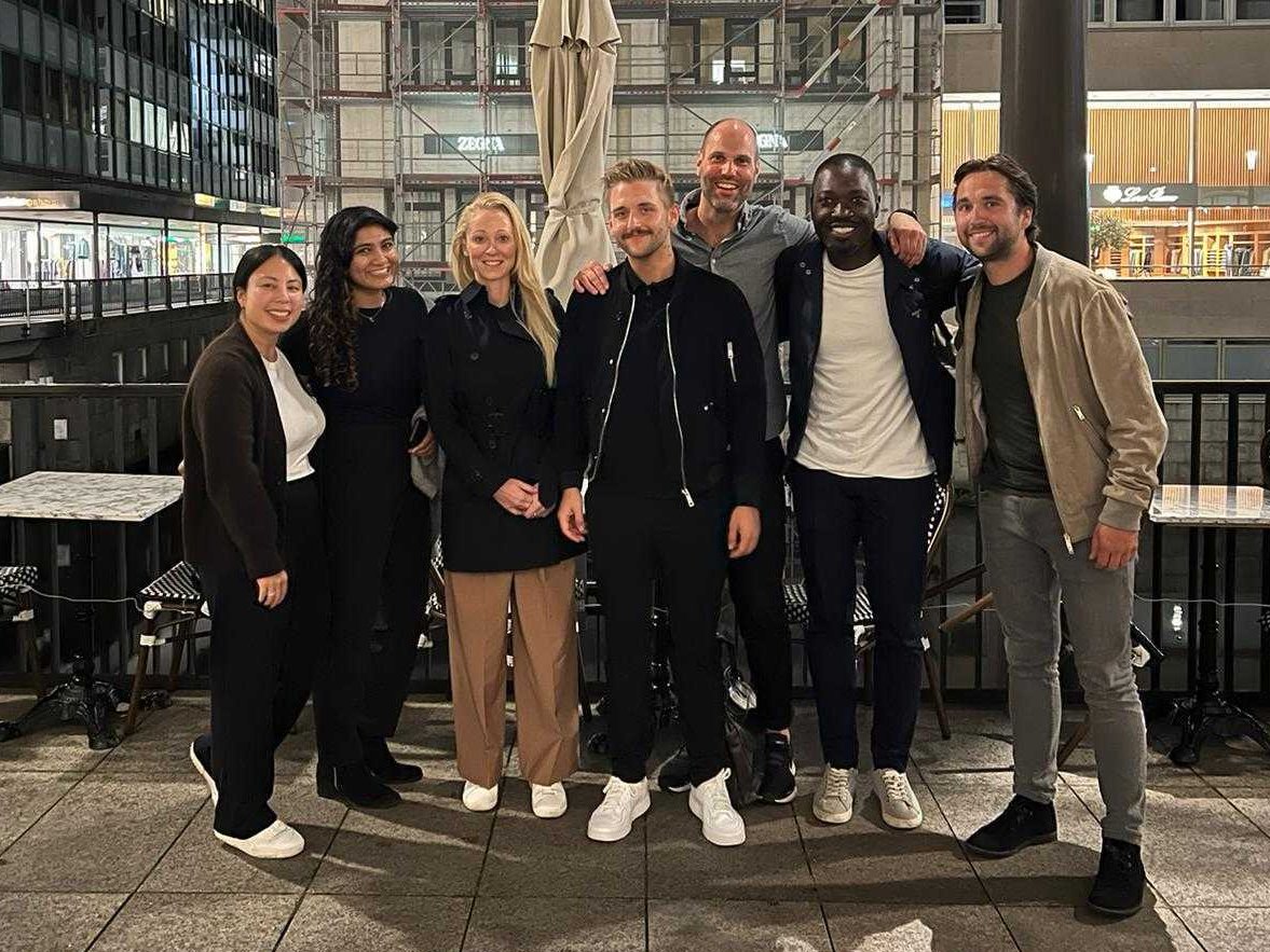 socialdatabase's tweet photo. Made a visit to @Twitter Germany last week. We truly had a blast in Hamburg and it was a great pleasure to meet the team. Thanks for hosting us and we'll see you at @dmexco!
#TwitterxSocialdatabase https://t.co/DlythJSFOG