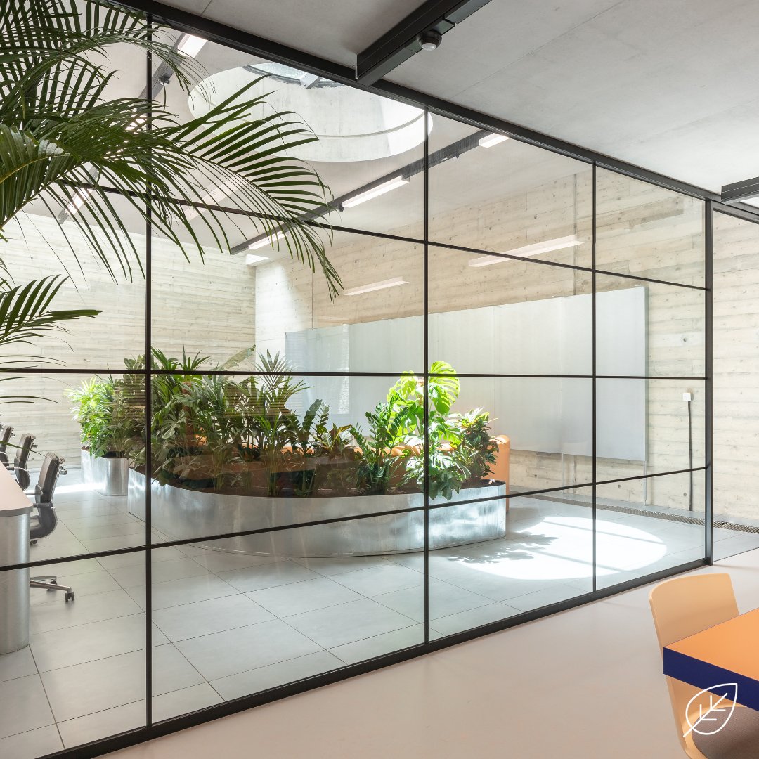 The big meeting does not need to be confined to one space! Break free from the monotony and introduce more greenery against the grey.🟩🌿🌴

#Officedesign #Officeplanting #Interiordesign #Biophilia #Plantingdesign