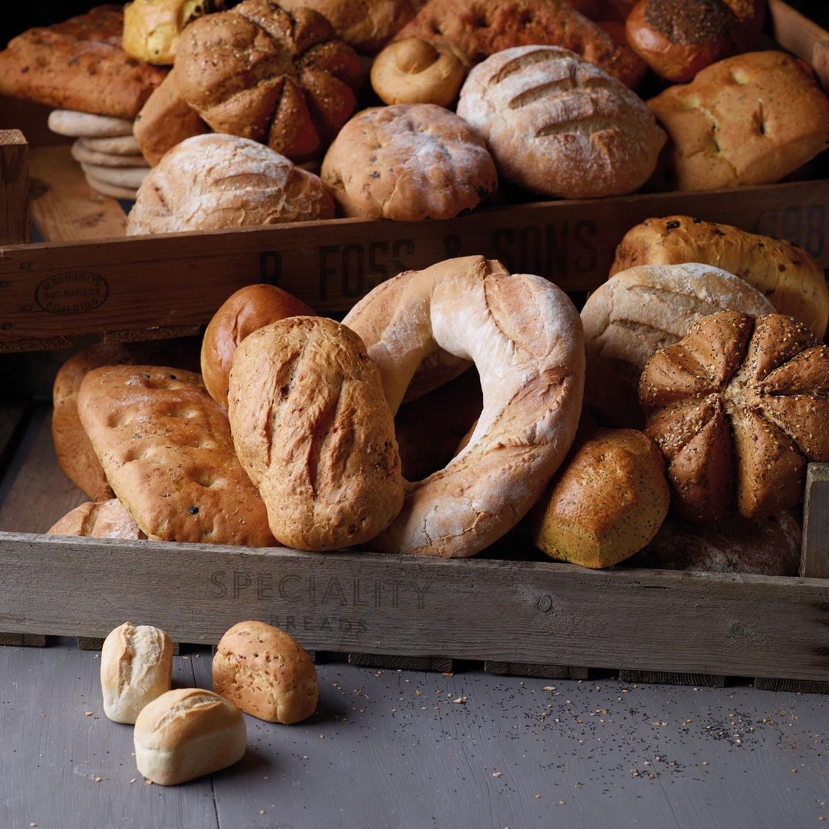 SpecialBreads's tweet photo. Do you fancy trying any of this delicious bread? Itβs easy and delicious! Email info@specialitybreads.co.uk with all the information on the second slide or visit the link in our bio :) #bakery #food #baking #bread #baker #breadlover #kentbusiness #frozenbread #samples #redtractor https://t.co/16rVUsBw6C