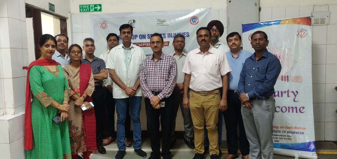 NIAJaipur's tweet photo. Prof Sanjeev Sharma Director cum VC (I/c) inaugurated the Physiotherapy Unit in Department of Marmology and Sports Medicine @NIAJaipur https://t.co/JBARFx0OhC