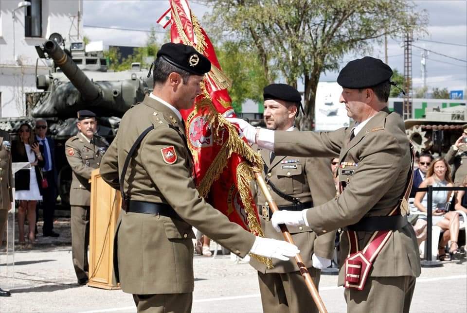 FUTER_ET's tweet photo. En la @BrigadaGuadarramaXII se han llevado a cabo las Toma de Mando del #BIMZ "Covadonga" I/31, perteneciente al #RI31, del #BICC "León" I/61, del #GCAC "Villaviciosa" II/61, pertenecientes ambos al #RAC61 y el #GACAXII.
#AprisaDuroLejos
#SomostuEjército 🇪🇸 https://t.co/NA0B5cXDUt