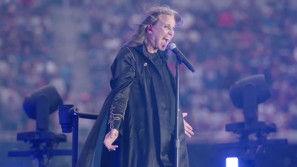 Kerrang! on Twitter "Watch Ozzy Osbourne’s NFL halftime performance 🤘🏈