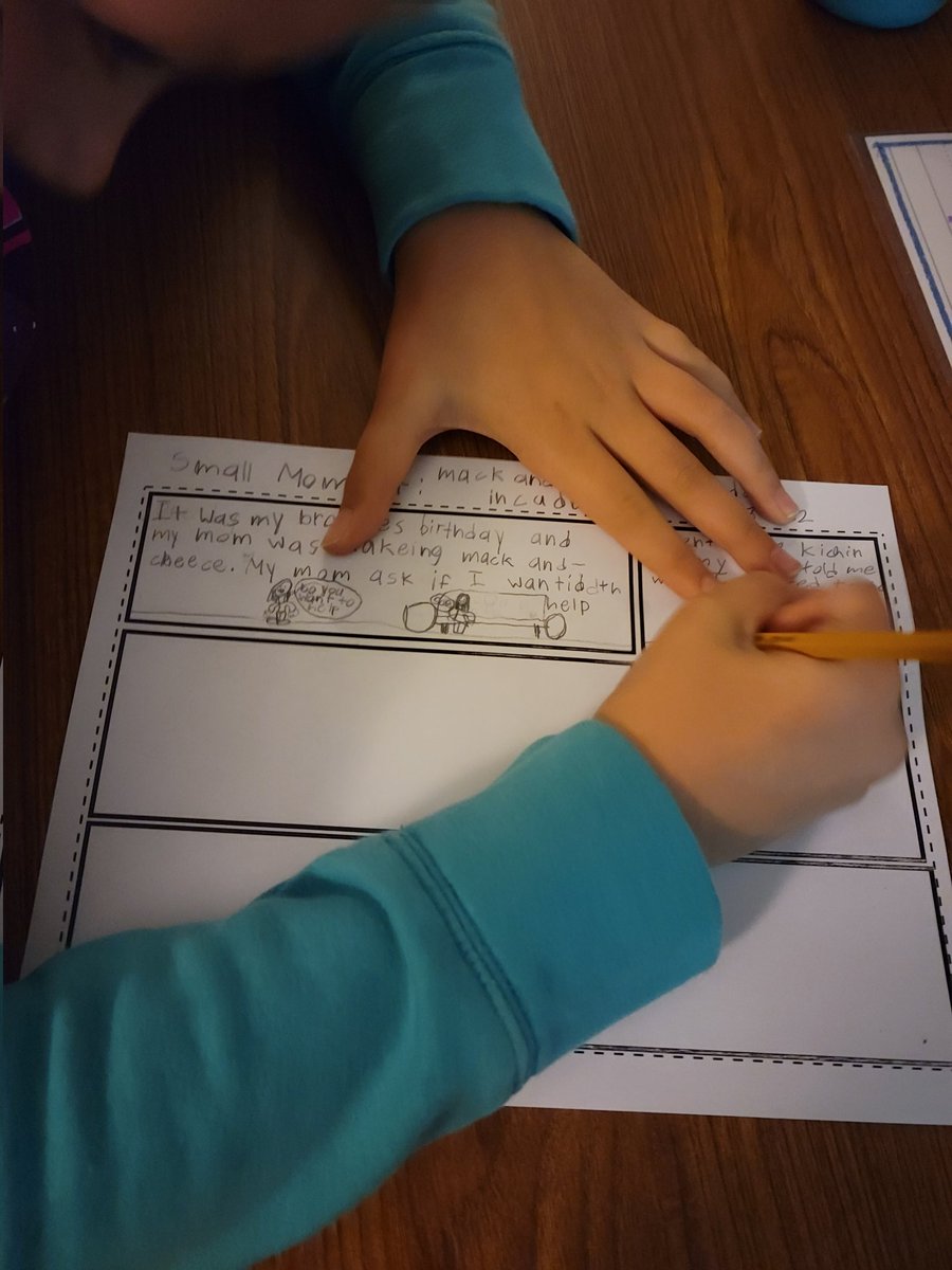 Rockineducator8's tweet photo. Using storyboards to plan our personal narrative writing @NISDBOONE #smallmoment #usingdialogue @nisdelemelar https://t.co/5mJ7ki7Nwb