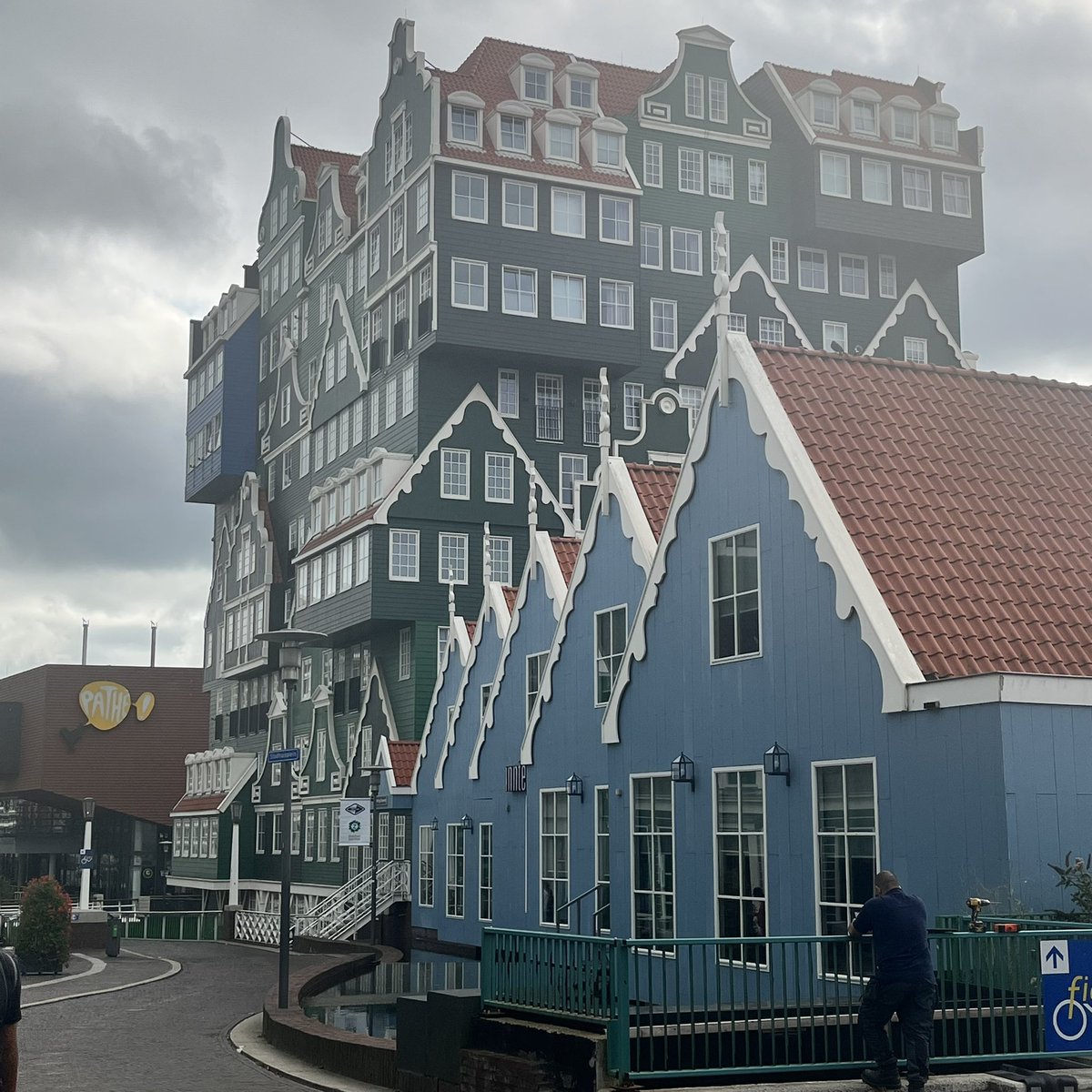 in_weert's tweet photo. Vandaag een zeer informatieve #citymarketing dag gehad in de @Zaanstreek. Enorm mooi voorbeeld voor #inweert hoe een streek #samenwerkt met #lokale ondernemers en #hotspots laat leven bij bewoners en bezoekers. https://t.co/JmU60euzVV
