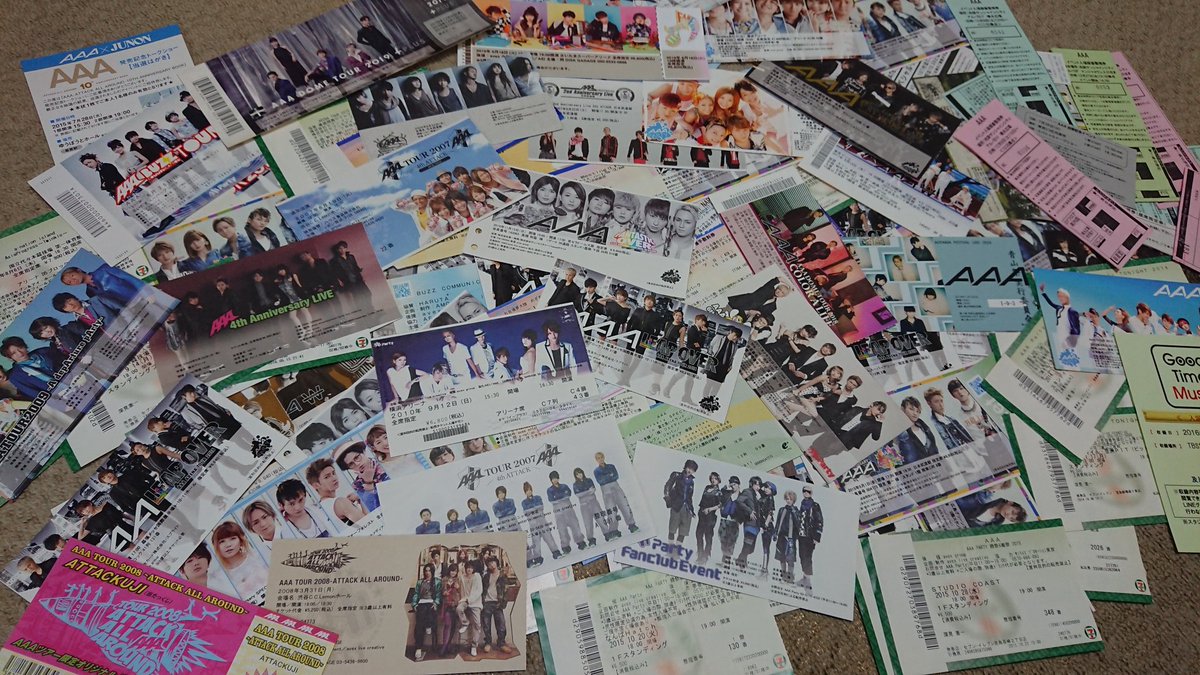 maaagi5487's tweet photo. #AAA と歩み続けた１７年

どんなときでも自分の側に
メンバーやAAAの歌や歌詞
そしてライブがあって
ずっと心の支えになってた
それはこれまでもこれからも

本当にAAAというグループに
出逢えてよかった

#AAA17thAnniversary 
#ThanxAAAlot 
#西島隆弘 #宇野実彩子 #日高光啓 
#末吉秀太 #與真司郎 https://t.co/RtGI4BDBoD