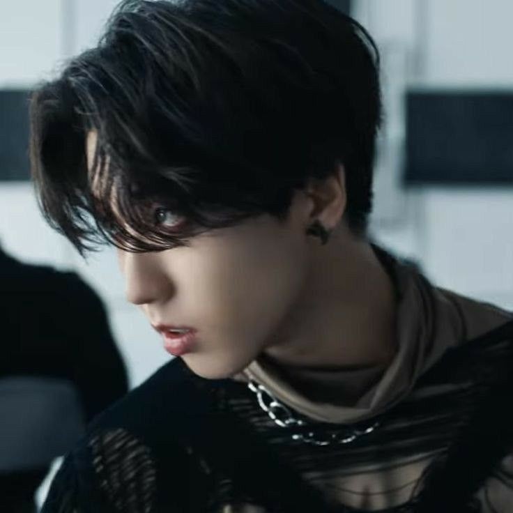 ASametaeva's tweet photo. @Stray_Kids Happy birthday 🥳❤️ https://t.co/n84aXpJMOG