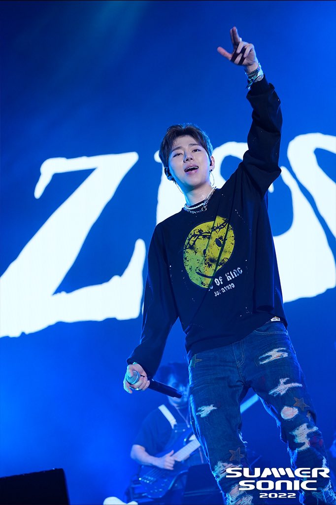zicocaaana's tweet photo. これからも好きでいさせてください
happy birthday🎂🤍
 #GrownAssZicoDay https://t.co/GAfXJMn9YM