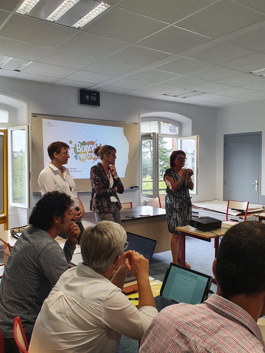 Réunion de rentrée des formateurs de la <a href="/Drane_ot/">DRANE Orléans-Tours</a> à #Orléans 
Au programme : 
🔹️Actualités académiques
🔹️Méthode ABC design learning
🔹️e-tutorat 
🙏 Merci au pôle FOAD #EAFC pour ses apports au cours de cette journée