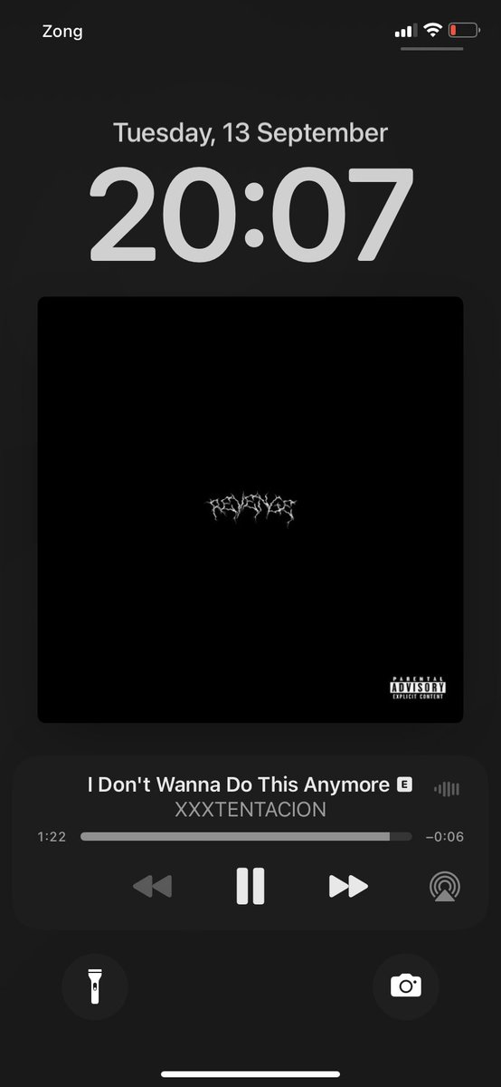 OptifyPK_'s tweet image. Ios 16 is lit